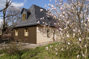 Gartenhaus im Frühling